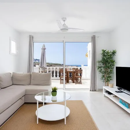 Wonderful Sea View Free Wifi Apartment *