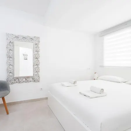 Wonderful Sea View Free Wifi Apartment